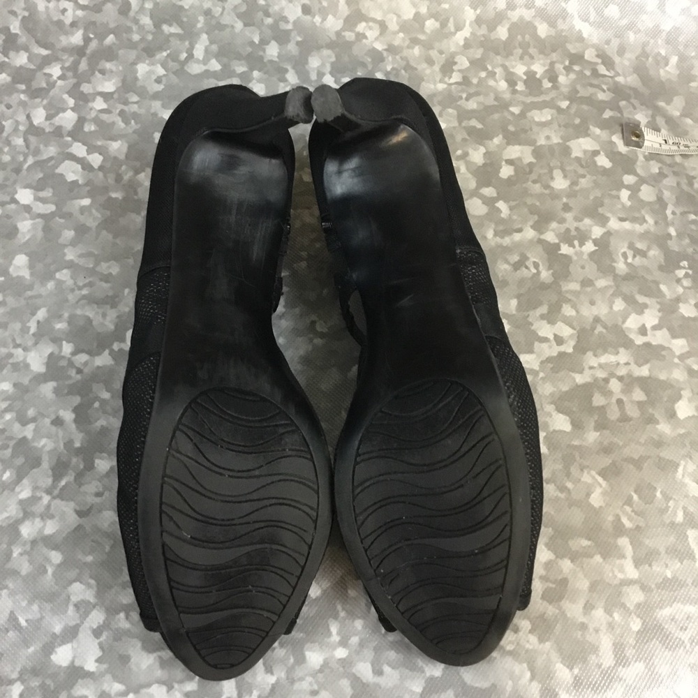 Impo black mesh strap pumps - Picture 8 of 10